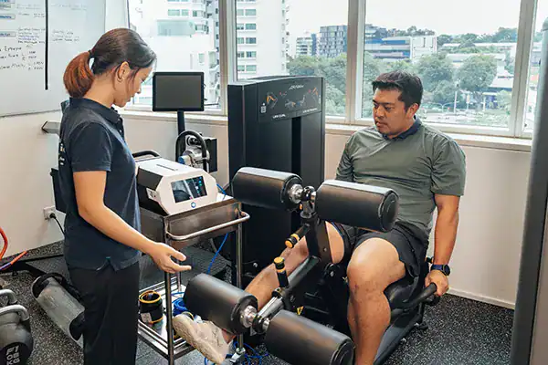 Physiotherapy session at Singapore Physo.